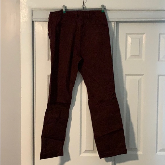 Gap Chinos - Maroon - size 34 - Picture 2 of 3